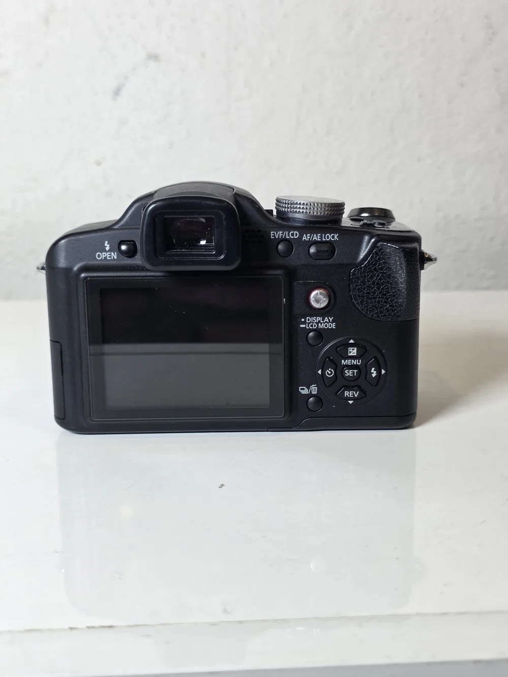 Panasonic Lumix DMC-FZ18 Compact Bridge Camera - Black